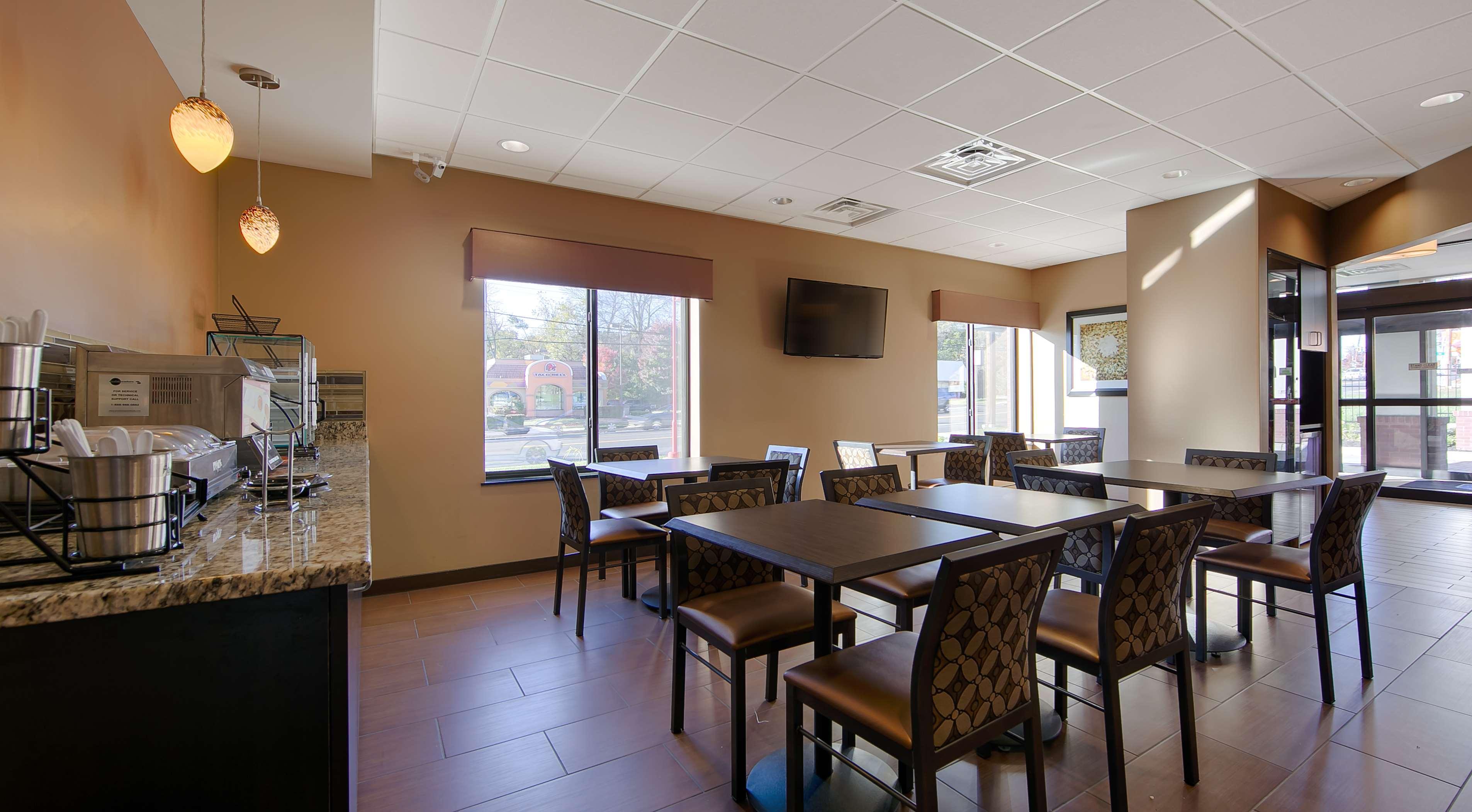 Best Western Plus College Park Hotel Bagian luar foto
